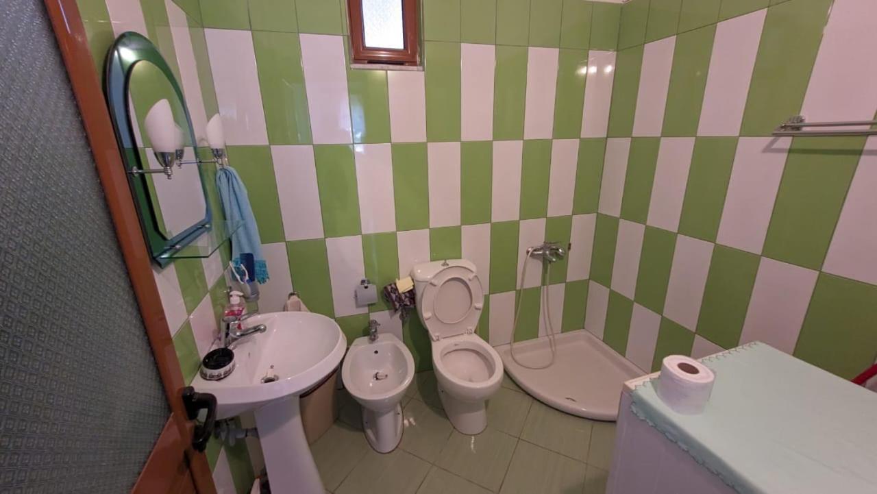 Hasani Apartments Саранда Екстер'єр фото